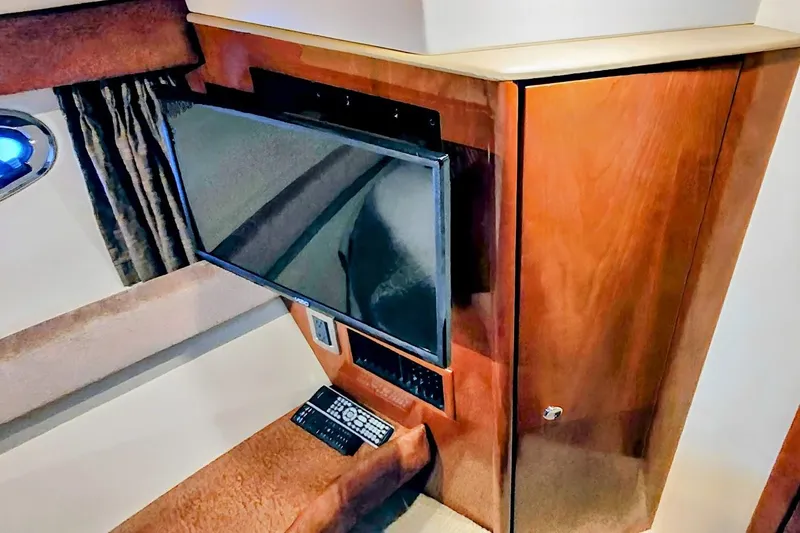 Slide: The Image of Master Stateroom - 34
