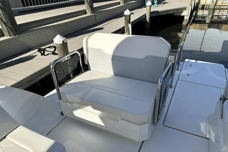 Slide: The Image of Aquila 32 Sport 2023 - 20