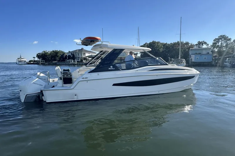 Slide: The Image of Aquila 32 Sport 2023 - 30