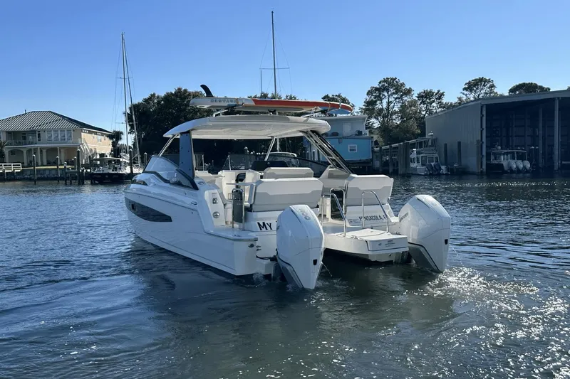 Slide: The Image of Aquila 32 Sport 2023 - 31
