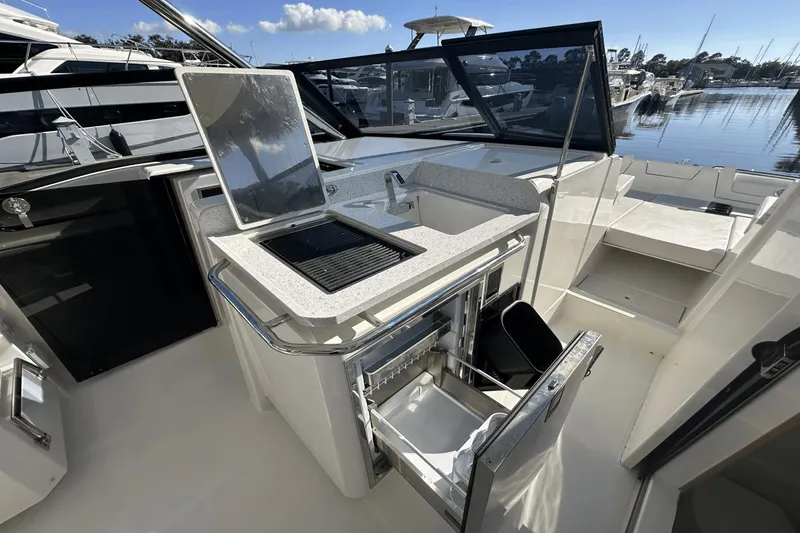 Slide: The Image of Aquila 32 Sport 2023 - 34