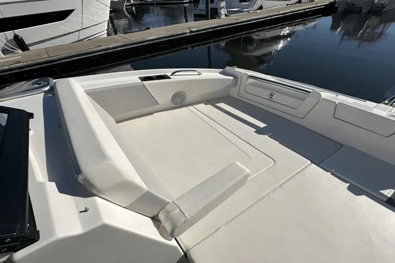 Slide: The Image of Aquila 32 Sport 2023 - 41