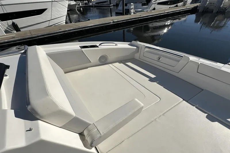 Slide: The Image of Aquila 32 Sport 2023 - 42