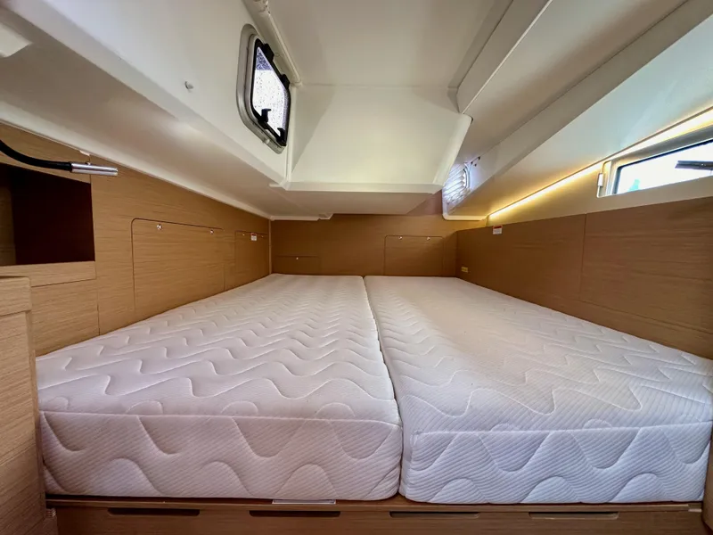 Slide: The Image of Jeanneau Sun Odyssey 490 2020 - 62