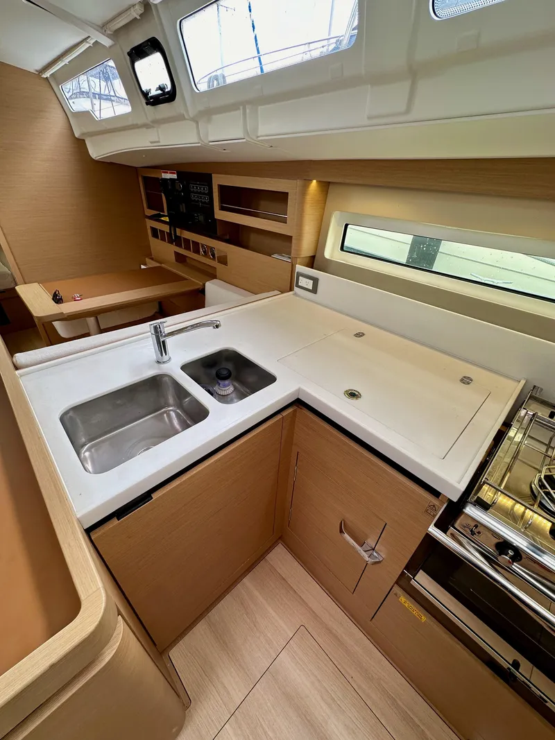 Slide: The Image of Jeanneau Sun Odyssey 490 2020 - 77