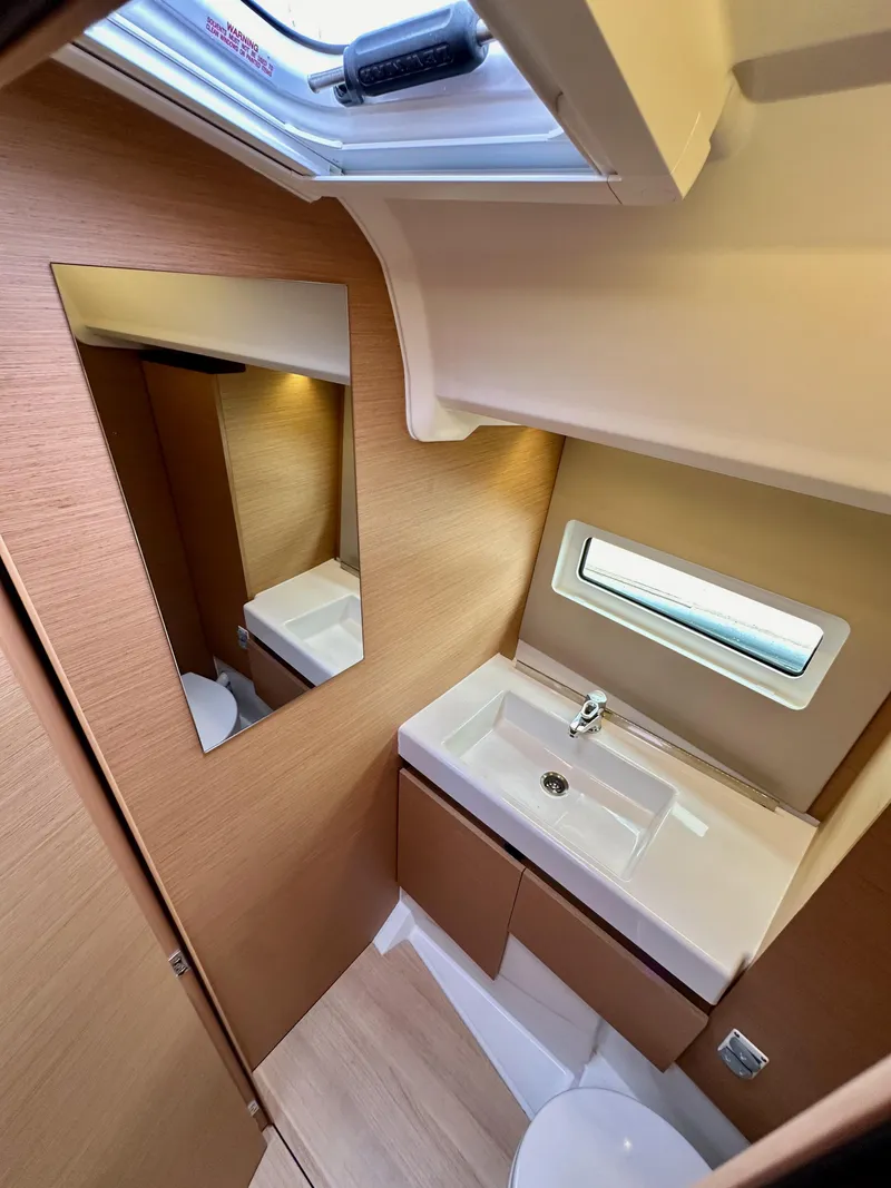 Slide: The Image of Jeanneau Sun Odyssey 490 2020 - 96