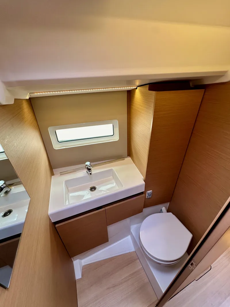 Slide: The Image of Jeanneau Sun Odyssey 490 2020 - 97