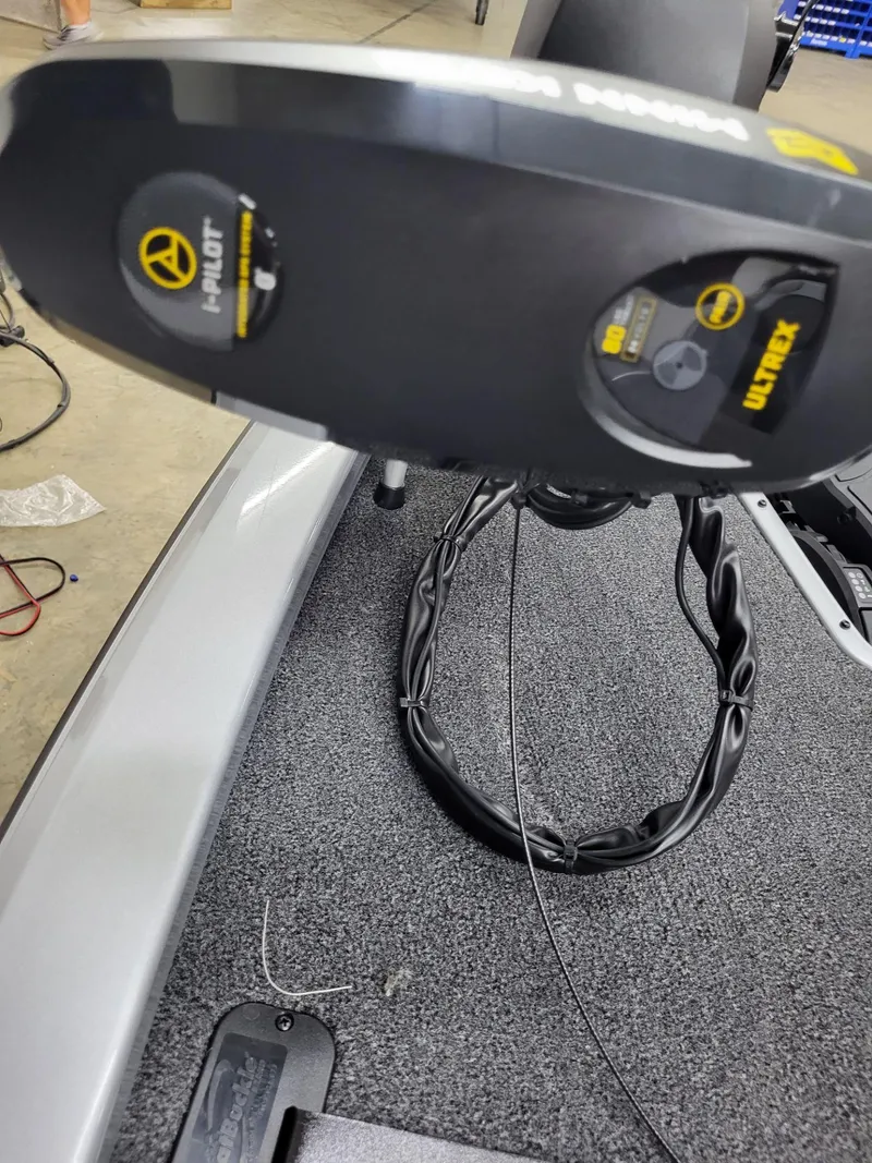 Slide: The Image of 2023 Vexus AVX1880 boat with Minn Kota trolling motor on deck. - 20