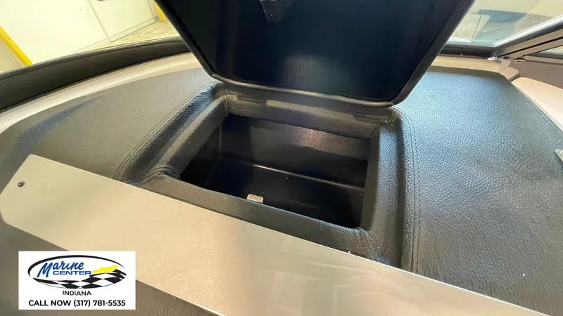 Slide: The Image of Regal 2000 ESX 2025 - 17