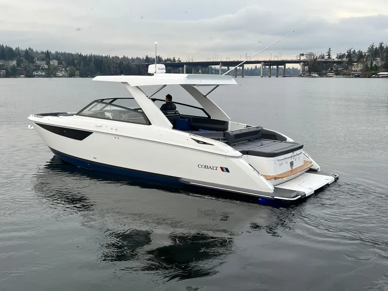 Slide: The Image of Cobalt R35 2025 - 16