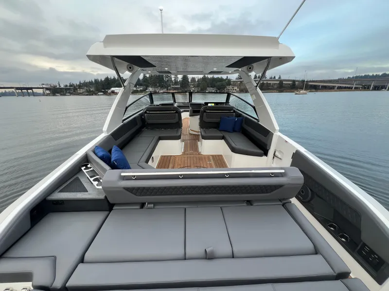 Slide: The Image of Cobalt R35 2025 - 20