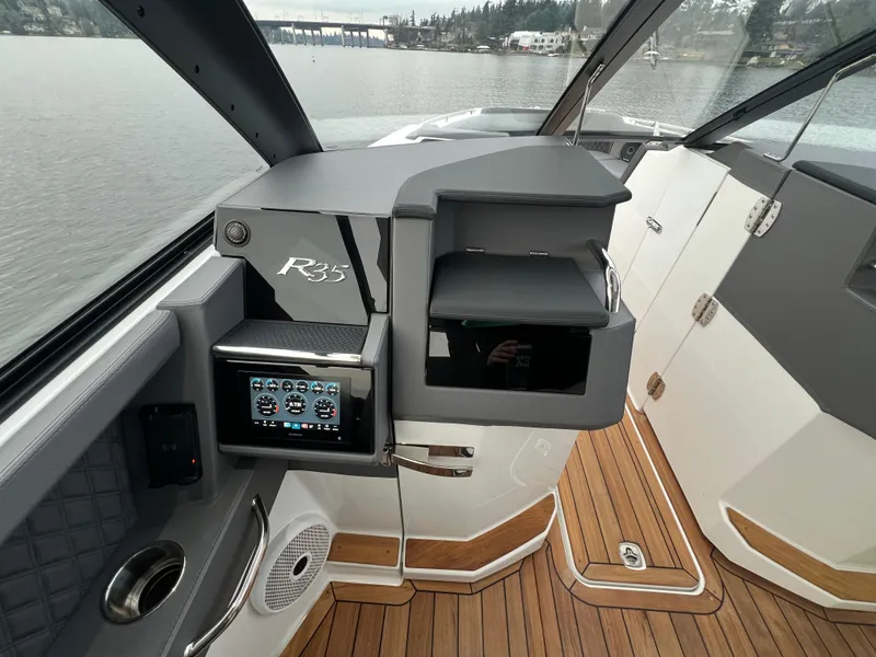 Slide: The Image of Cobalt R35 2025 - 31