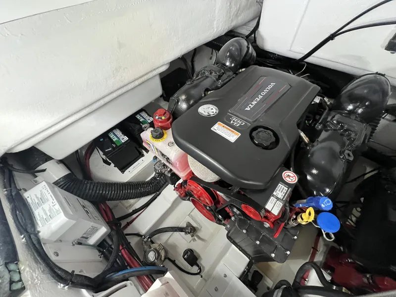 Slide: The Image of Cobalt R35 2025 - 40