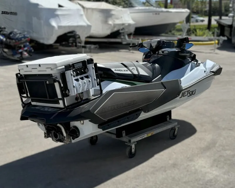 Slide: The Image of Kawasaki Ultra® 160LX-S Angler 2025 - 5