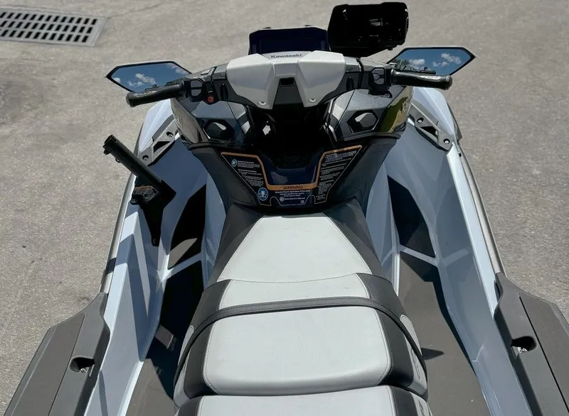 Slide: The Image of Kawasaki Ultra® 160LX-S Angler 2025 - 6