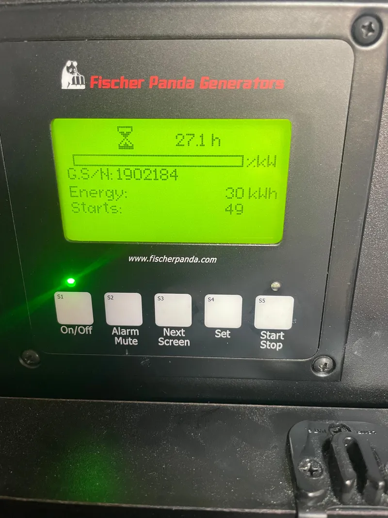 Slide: The Image of Fischer Panda generator display showing 271 hours, 30 kWh energy, 49 starts. - 16