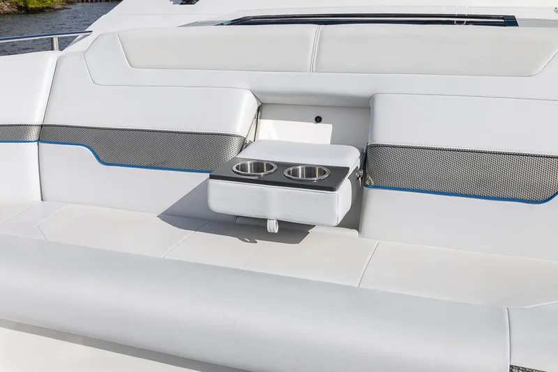 Slide: The Image of Formula 430 Super Sport Crossover 2019 - 73