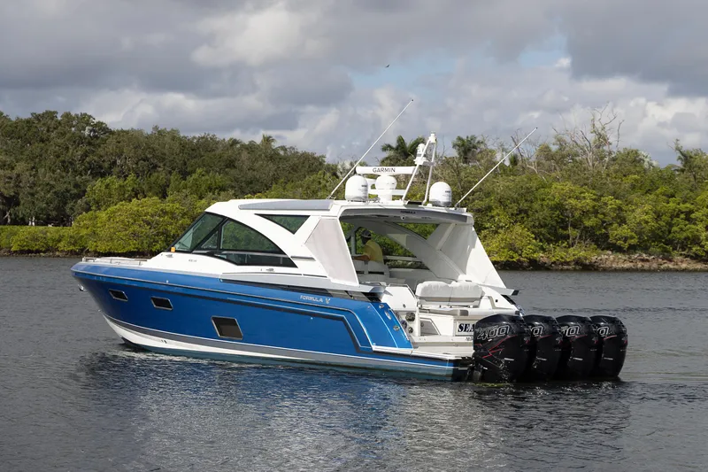 Slide: The Image of Formula 430 Super Sport Crossover 2019 - 81