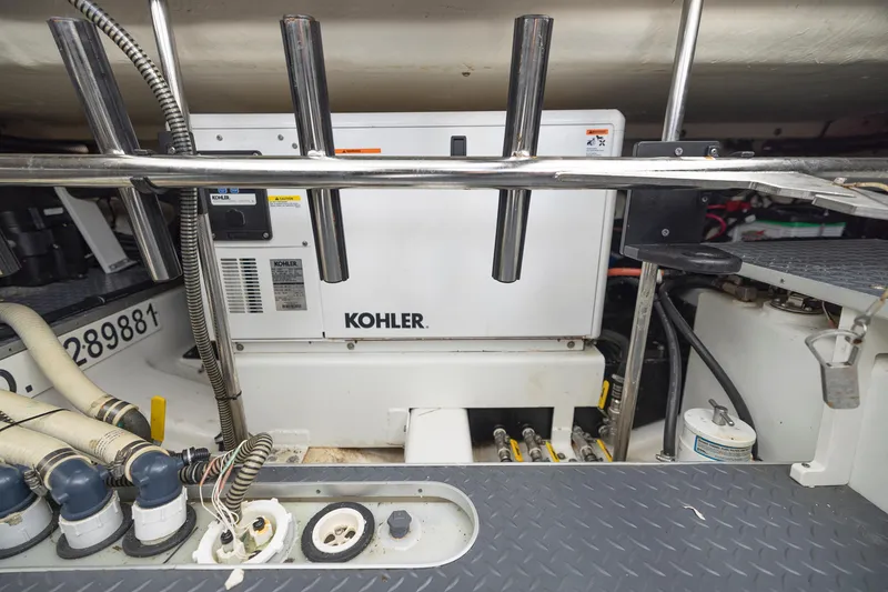 Slide: The Image of Formula 430 Super Sport Crossover 2019 - 91