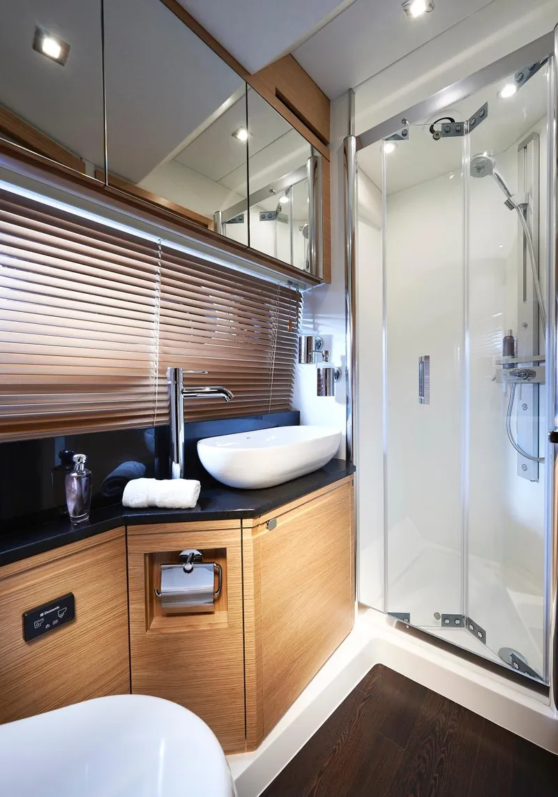 Slide: The Image of Manufacturer Provided Image: Sunseeker San Remo Heads - 10