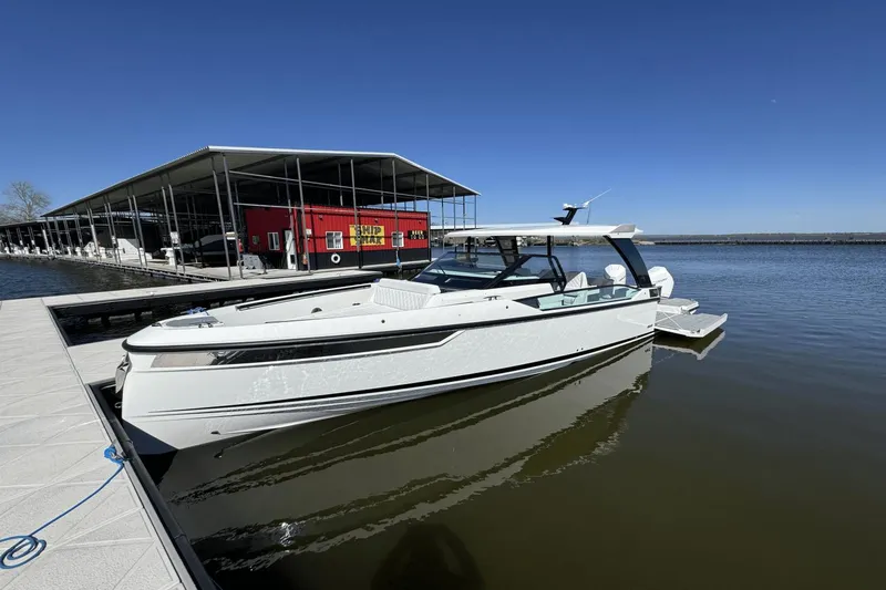 Slide: The Image of Saxdor 320 GTO 2025 - 1