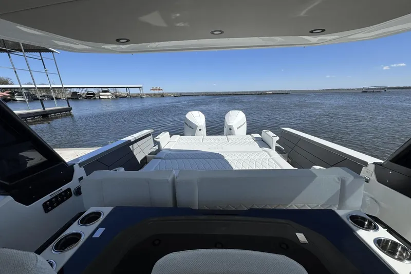 Slide: The Image of Saxdor 320 GTO 2025 - 12