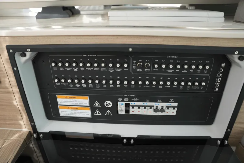 Slide: The Image of Saxdor 320 GTO 2025 - 39