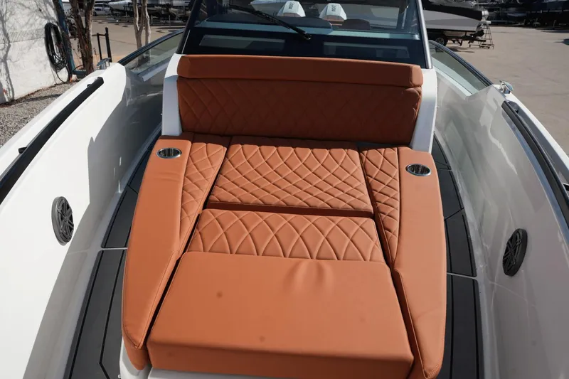 Slide: The Image of Saxdor 320 GTO 2025 - 49