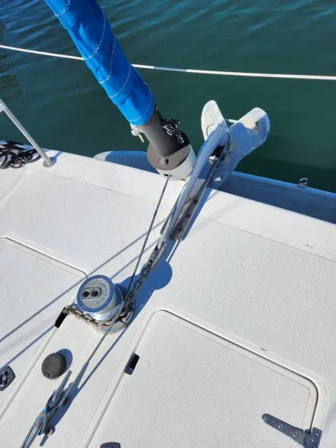 Slide: The Image of Anchor and winch on 1992 Endeavourcat 30 catamaran deck. - 31