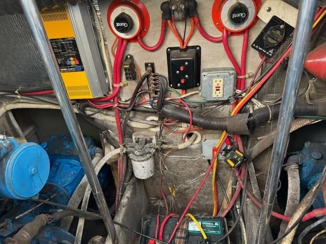 Slide: The Image of Silverton Express Cruiser 1993 - 13