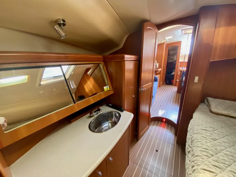 Slide: The Image of 2005 Hunter 41AC - Catherine Alease - 19