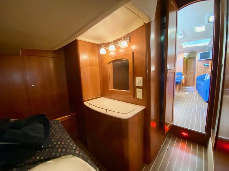 Slide: The Image of 2005 Hunter 41AC - Catherine Alease - 49