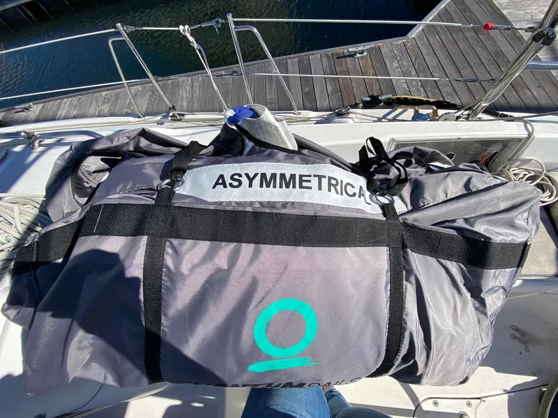 Slide: The Image of 2005 Hunter 41AC - Catherine Alease - 54