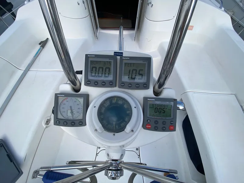 Slide: The Image of 2005 Hunter 41AC - Catherine Alease - 58