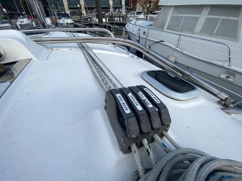 Slide: The Image of 2005 Hunter 41AC - Catherine Alease - 73