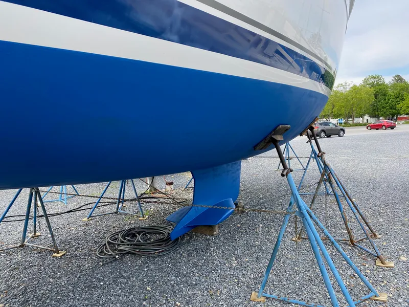 Slide: The Image of 2005 Hunter 41AC - Catherine Alease - 78