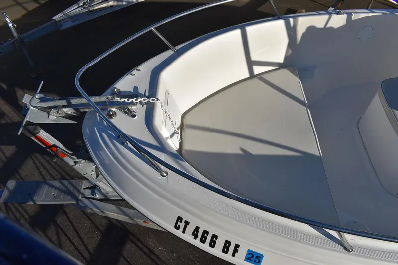 Slide: The Image of Wellcraft 180 Fisherman 2012 - 18