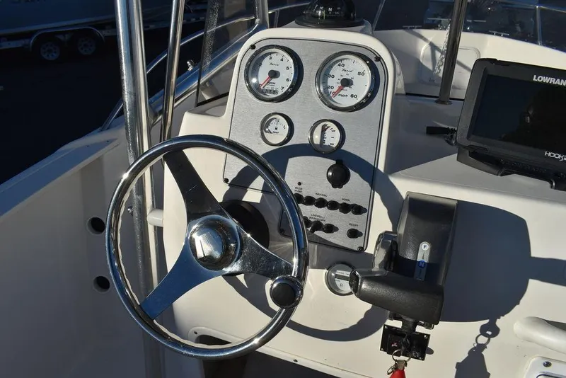 Slide: The Image of Wellcraft 180 Fisherman 2012 - 25