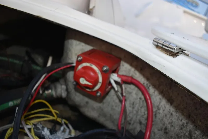 Slide: The Image of Wellcraft 180 Fisherman 2012 - 28