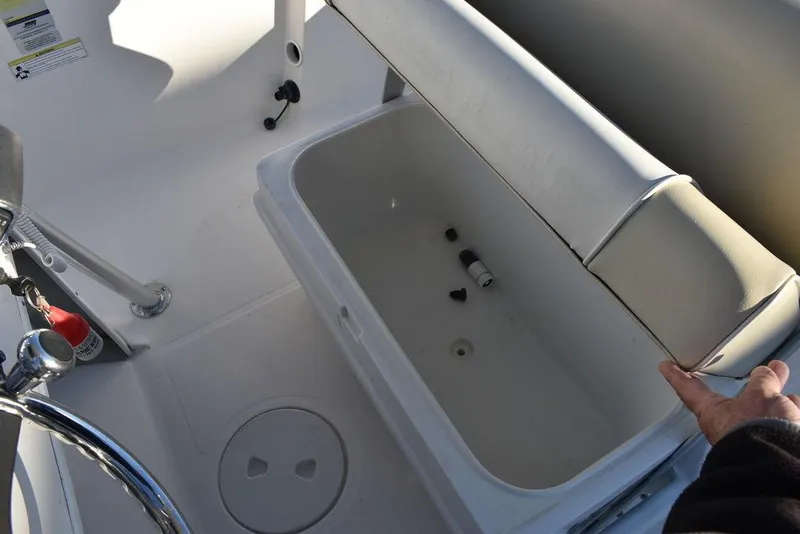 Slide: The Image of Wellcraft 180 Fisherman 2012 - 34