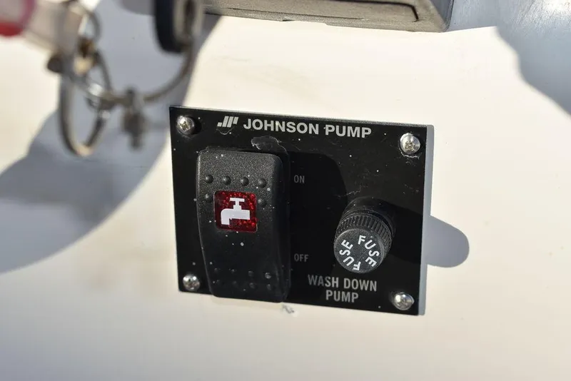 Slide: The Image of Wellcraft 180 Fisherman 2012 - 36