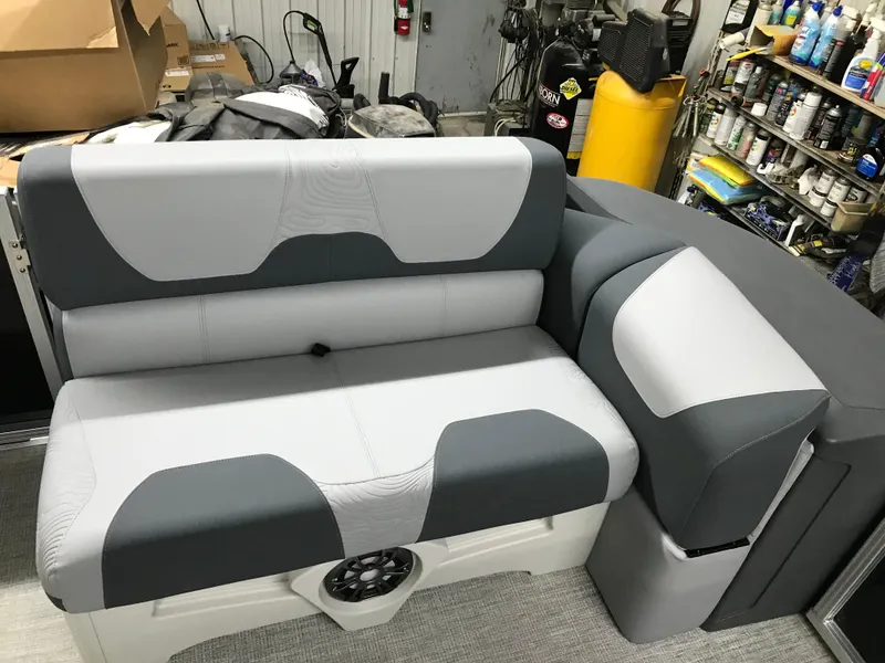 Slide: The Image of Avalon GEOfish REAR FISH 2025 boat seating in a workshop setting. - 15