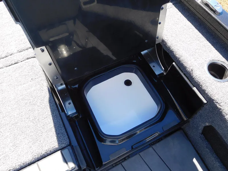 Slide: The Image of Vexus AVX 1985s 2025 - 11