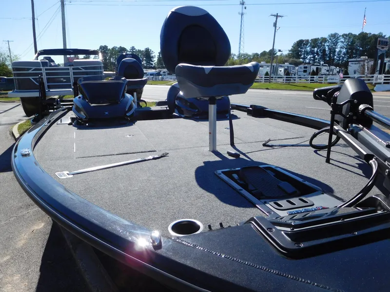 Slide: The Image of 2025 Vexus AVX 1985s fishing boat with modern seating and equipment. - 15