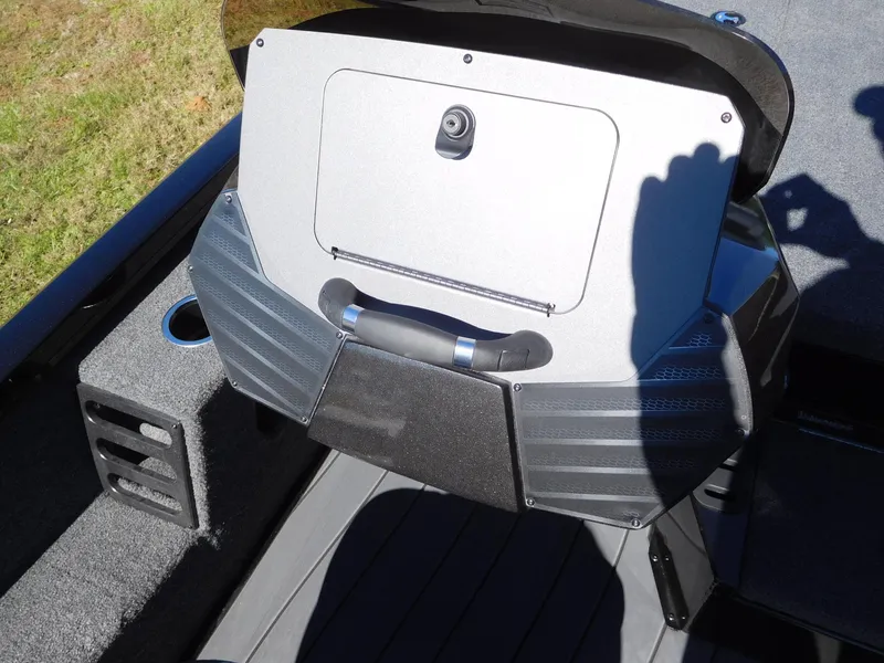 Slide: The Image of Vexus AVX 1985s 2025 - 3