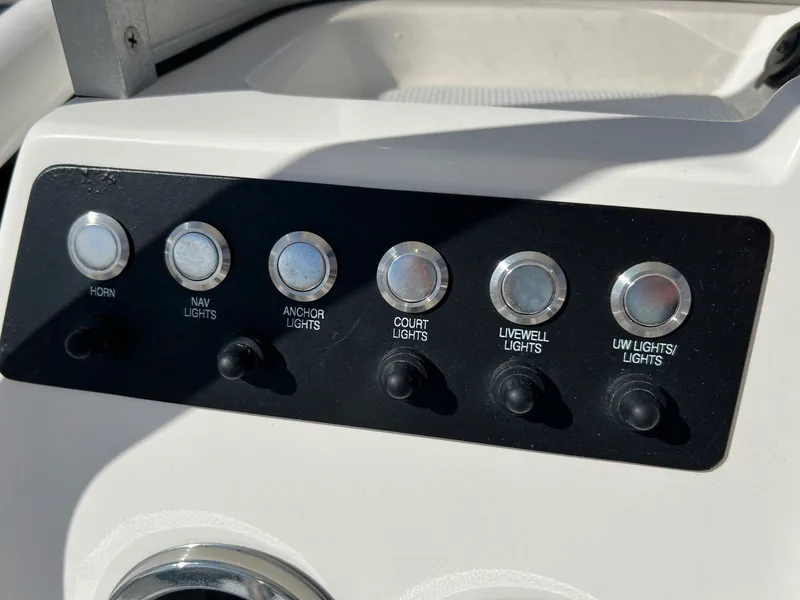 Slide: The Image of Robalo 206 Cayman 2024 - 14