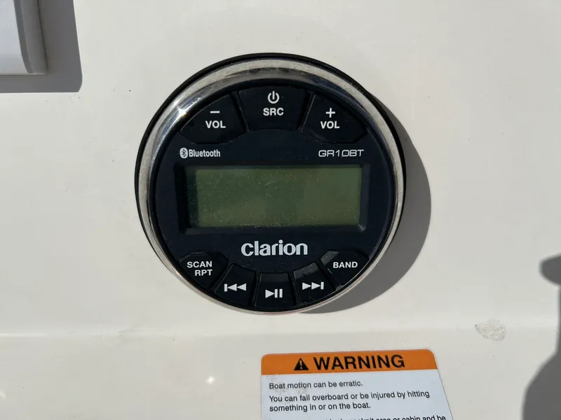 Slide: The Image of Robalo 206 Cayman 2024 - 15