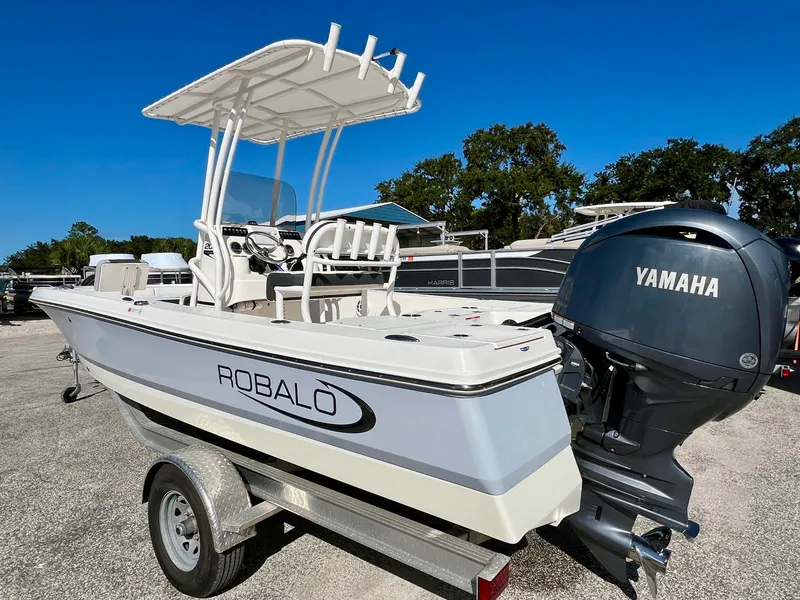 Slide: The Image of Robalo 206 Cayman 2024 - 7