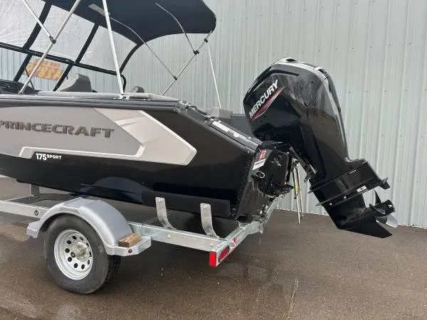 Slide: The Image of 2024 Sport Max 175 - 2