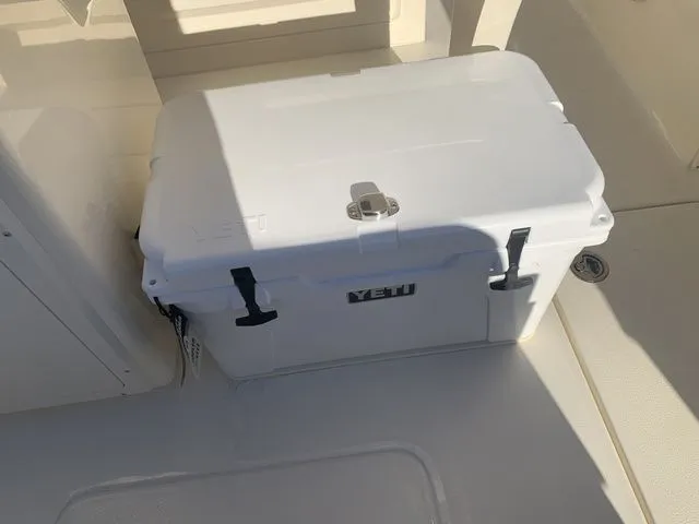 Slide: The Image of Scout 260LXF 2025 - 12